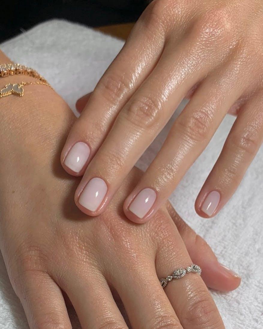 blush pink manicure : blush pink nails : baby pink nails : pastel pink nails : pastel pink manicure