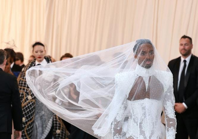 Alton Mason wearing a Karl Lagerfeld bridal outfit for the 2023 Met Gala.
